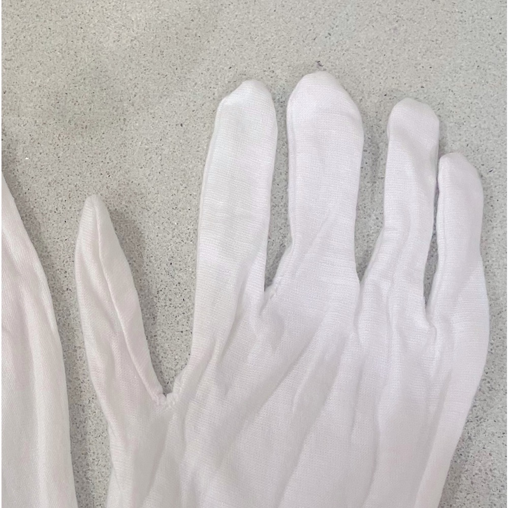 15 pairs of white cotton gloves
